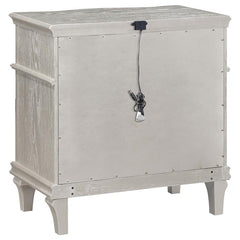 Evangeline 3-drawer Nightstand Silver Oak - 223392