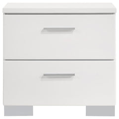 Jeremaine 5-piece Queen Bedroom Set White - 300345Q-S5L