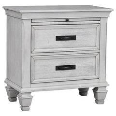 Franco 4-piece California King Bedroom Set Distressed White - 205331KW-S4