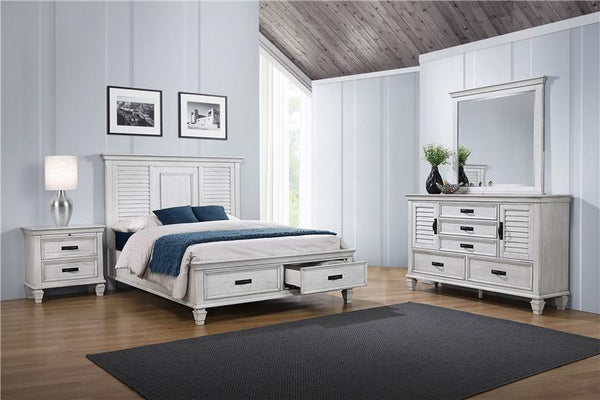 Franco 4-piece California King Bedroom Set Distressed White - 205330KW-S4