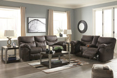 Boxberg Reclining Loveseat with Console - 3380394
