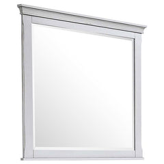 Franco 4-piece Queen Bedroom Set Distressed White - 205330Q-S4