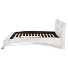 Jeremaine Upholstered Queen Sleigh Bed White - 300345Q