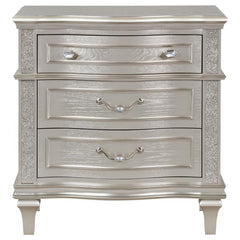 Evangeline 3-drawer Nightstand Silver Oak - 223392