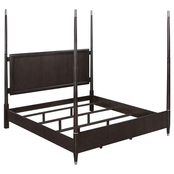 Emberlyn Wood Queen Poster Bed Brown - 223061Q