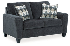 Abinger Loveseat - 8390535