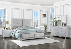 Larue 4-piece Eastern King Bedroom Set Silver - 224491KE-S4