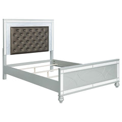Gunnison 4-piece Eastern King Bedroom Set Silver Metallic - 223211KE-S4