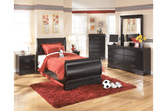 Huey Vineyard Chest of Drawers - B128-46