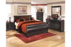 Huey Vineyard Nightstand - B128-92