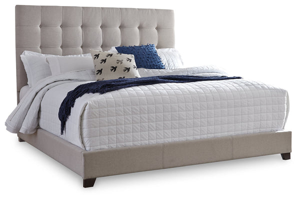 Dolante Queen Upholstered Bed - B130-581