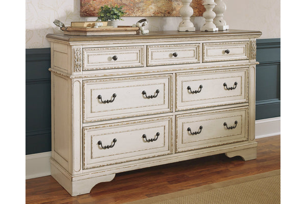 Realyn Dresser - B743-31