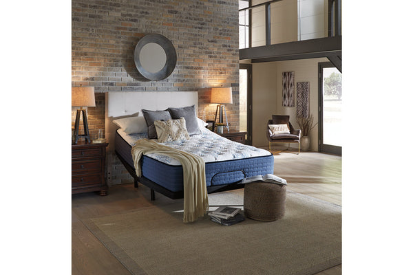 Mt Dana Plush California King Mattress - M62251
