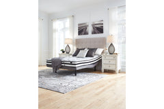 8 Inch Chime Innerspring Queen Mattress in a Box - M69531