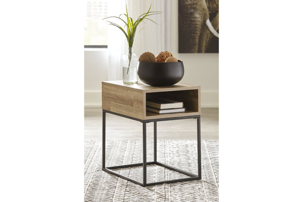 Gerdanet End Table - T150-3