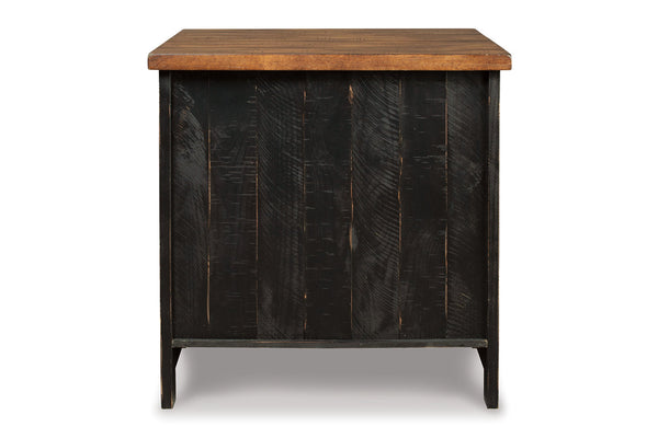 Valebeck End Table - T468-3