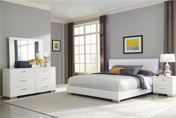 Felicity 4-piece California King Bedroom Set White Gloss - 203500KW-S4