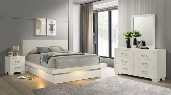 Jessica 4-piece California King Bedroom Set Cream White - 202990KW-S4