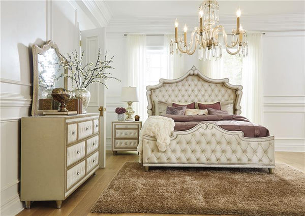 Antonella 4-piece Eastern King Bedroom Set Ivory - 223521KE-S4