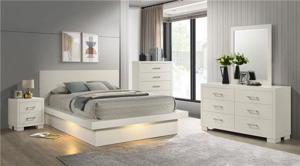 Jessica 5-piece Eastern King Bedroom Set Cream White - 202990KE-S5