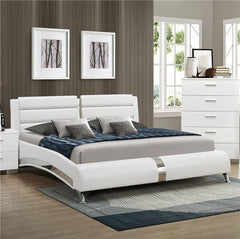 Jeremaine Upholstered Queen Sleigh Bed White - 300345Q